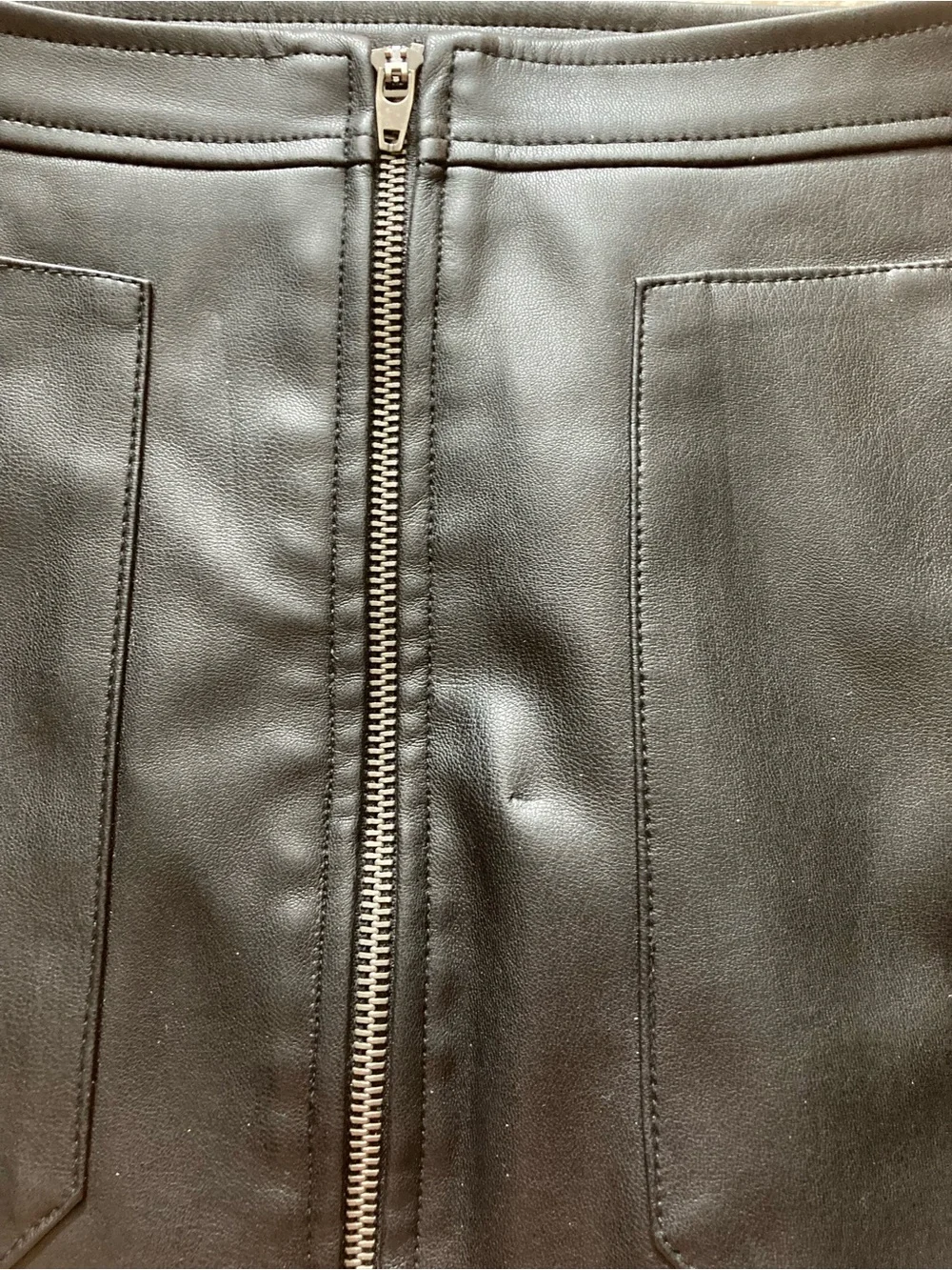 Free People Maya Mod Black Faux Vegan Leather Mini Skirt Zipper Front Pockets 0